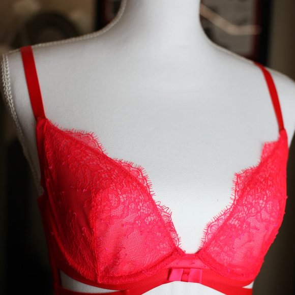 Victoria's Secret ❤ - Picture 2 of 8